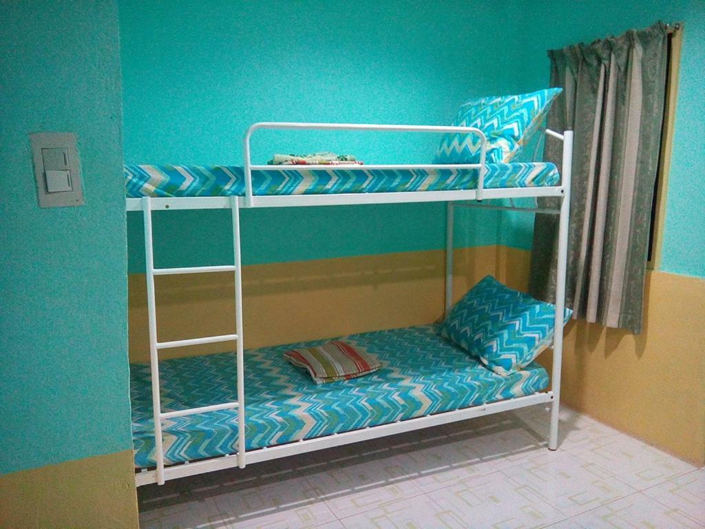 Mother Teresa Rooms And Restaurant Oslob Bagian luar foto