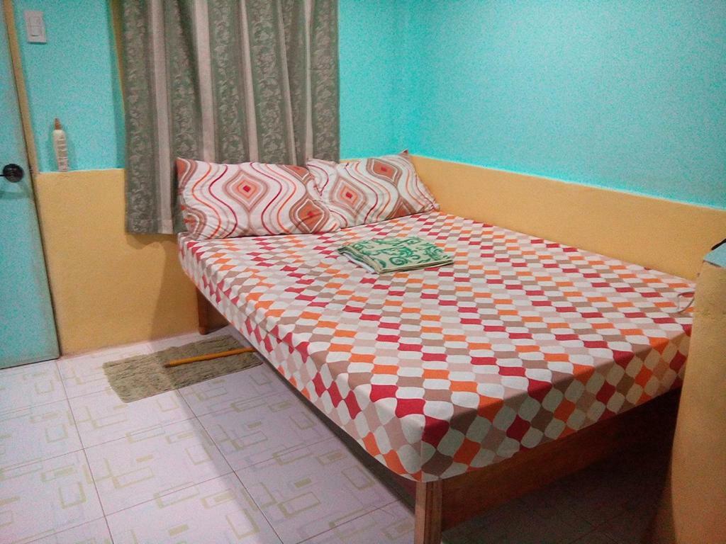Mother Teresa Rooms And Restaurant Oslob Bagian luar foto
