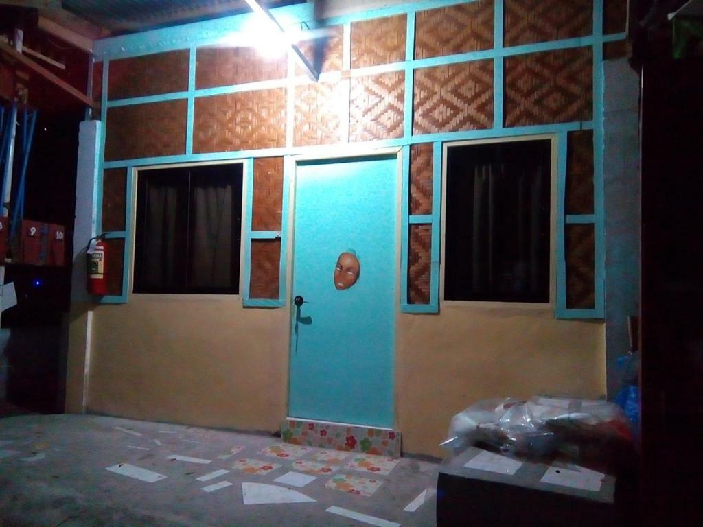 Mother Teresa Rooms And Restaurant Oslob Bagian luar foto