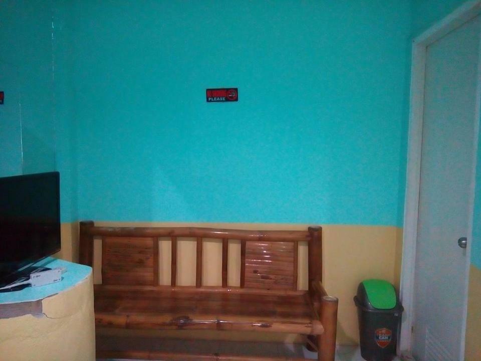 Mother Teresa Rooms And Restaurant Oslob Bagian luar foto