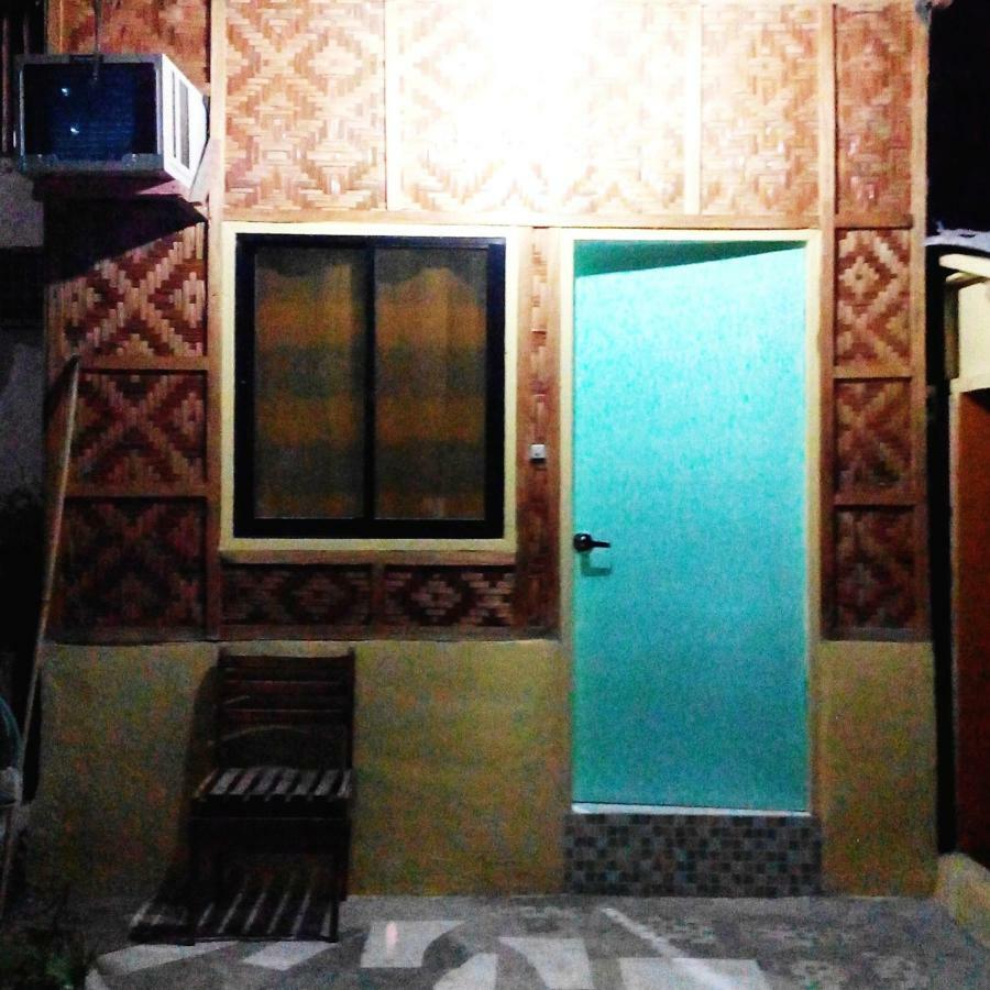 Mother Teresa Rooms And Restaurant Oslob Bagian luar foto